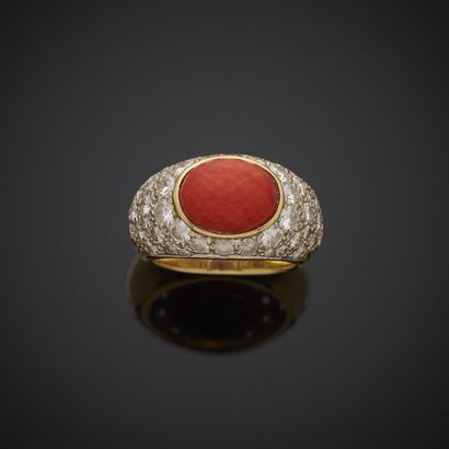 Bague bombée en or jaune 750 millièmes, sertie...