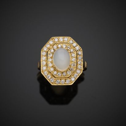 Bague en or jaune 750 millièmes, le chaton...