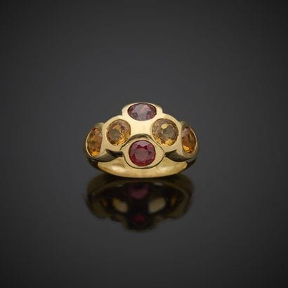 Bague en or jaune 750 millièmes, sertie de...