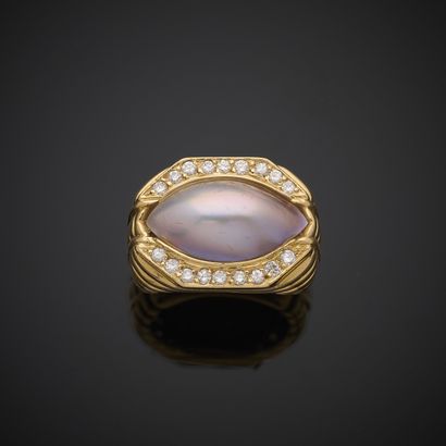 Bague en or jaune 750 millièmes, sertie d'une...