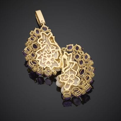 Important pendentif en or jaune 750 millièmes,...