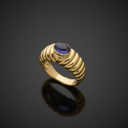 Bague en or jaune 750 millièmes, présentant...
