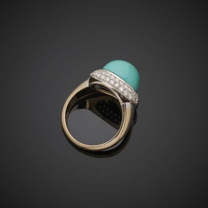 Bague dôme en or gris 750 millièmes et platine...