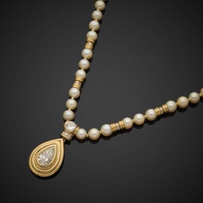 Collier en or jaune 750 millièmes, composé...