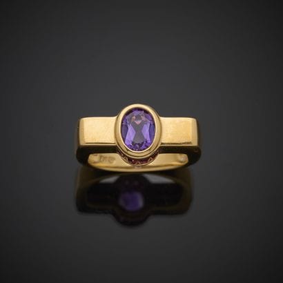 Bague en or jaune 750 millièmes, le chaton...