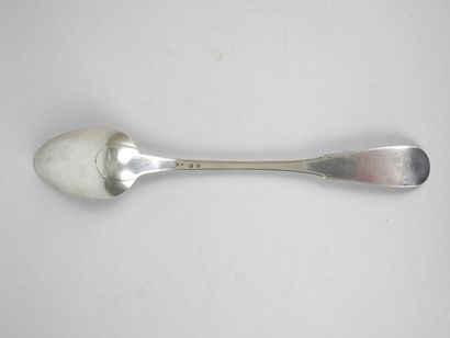 CUILLÈRE à RAGOÛT en argent uni à large spatule...