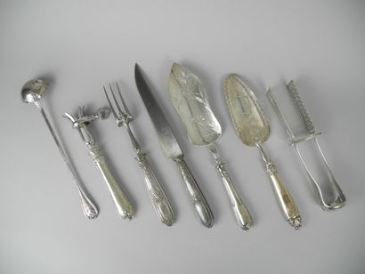 Ensemble de COUVERTS de SERVICE en argent...