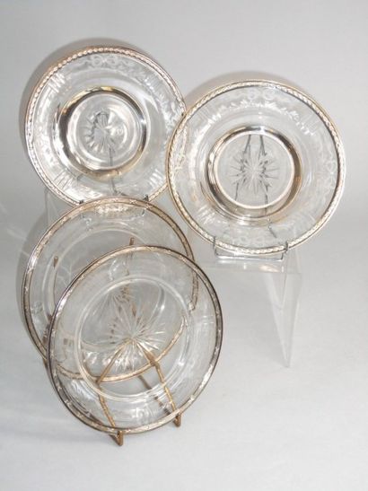 Deux paires de présentoirs en cristal taillé,...