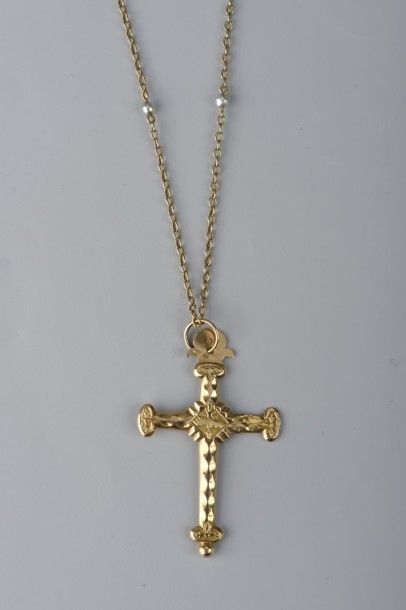 CHAÎNE en or jaune 18K alternée de quatre...