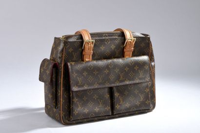 LOUIS VUITTON

Sac à main modèle «Multiplicité»...
