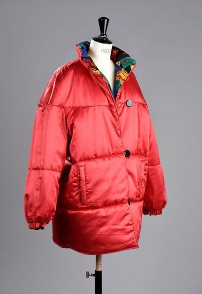 Yves Saint LAURENT

Doudoune réversible à...