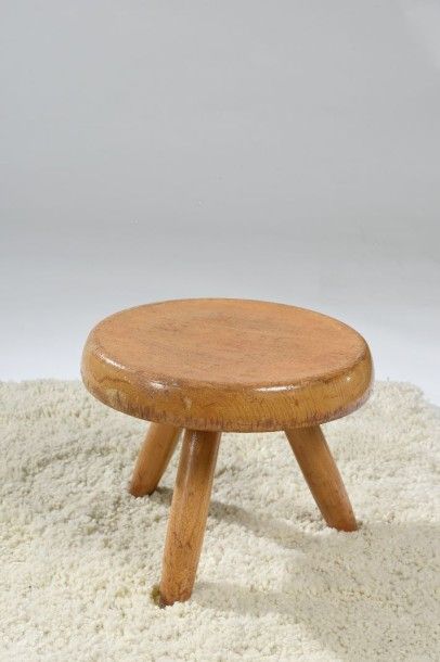 Charlotte PERRIAND (1903-1999)

Tabouret...