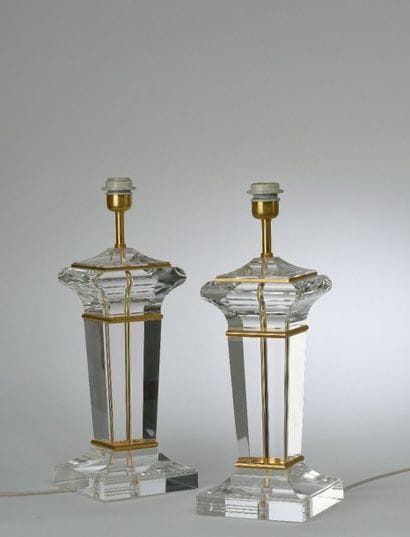 Paire de lampes à poser, le fût en gaine...