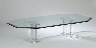 Maison BAGUÈS

Table basse à plateau de verre...