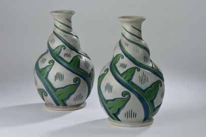 MOUGIN NANCY et LEGRAND

Vase piriforme en...