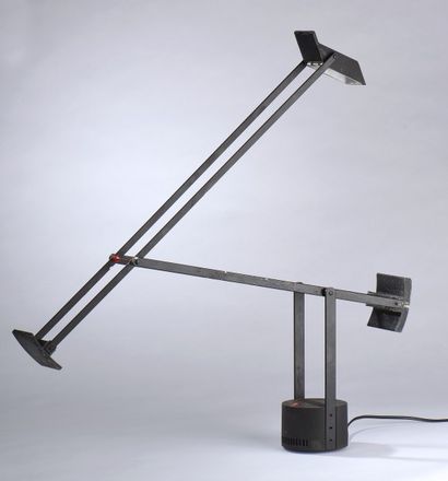 Richard SAPPER (1932 - 2016) éditions Artemide

Lampe...