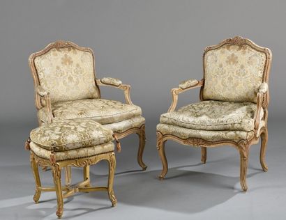 Paire de fauteuils à dossier plat en hêtre...