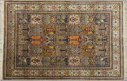 Tapis GHOUM, à velours, chaîne, trame et...