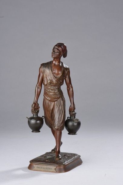MARCEL DEBUT (1865 - 1933)
Le Porteur d'eau.
Bronze...