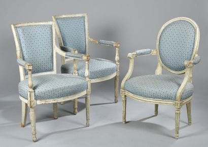 Paire de fauteuils à dossier fer de pelle...