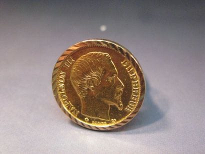 Bague en or jaune sertie d'une pièce de 20FFR...