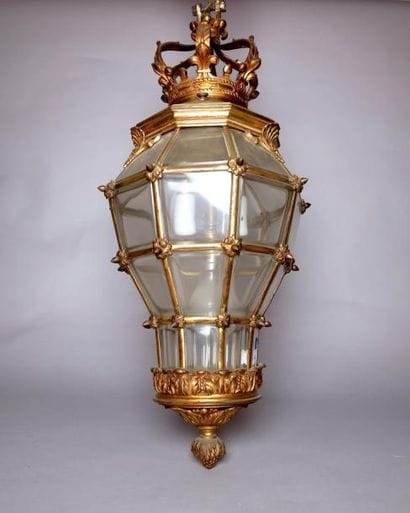 Lanterne à parecloses en laiton et verres...