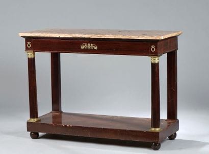 Console en acajou et placage d'acajou ouvrant...