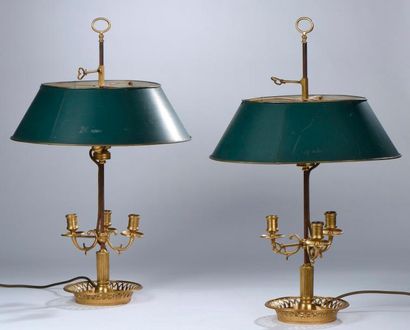 Paire de lampes bouillotte en bronze doré...