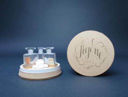 FIGÈNE (années 1930)
Coffret tambour en carton...