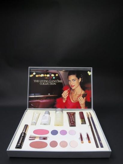 LANCÔME
Coffret de produits de maquillage...