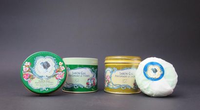GAL 
Deux boîtes en métal à décors stylisés...