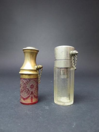 Baccarat (années 1920)
Deux vaporisateurs...