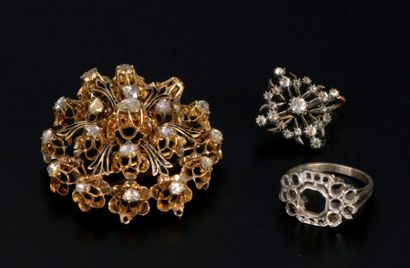 Pendant d'oreille en or jaune et argent ajouré...