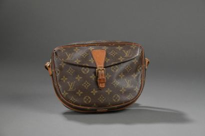 Louis VUITTON. 

Sac à main modèle 