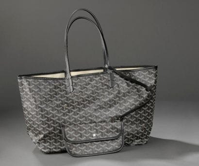 GOYARD.

Sac à main cabas en toile à chevrons...