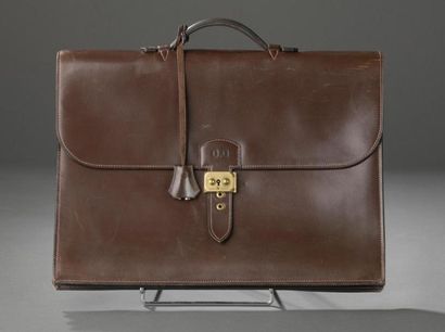 HERMES.

Sac à dépêches monogrammé DD en...