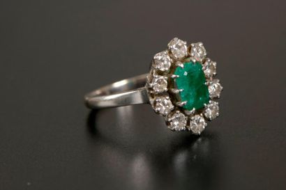 Bague en or gris 18K et platine 850 millièmes,...