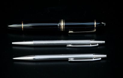 MONTBLANC
Stylo plume modèle 