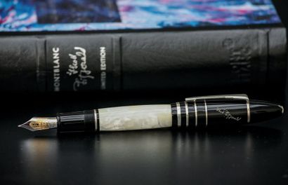 MONTBLANC
Stylo plume modèle 