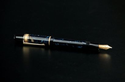 MONTBLANC
Stylo plume modèle 