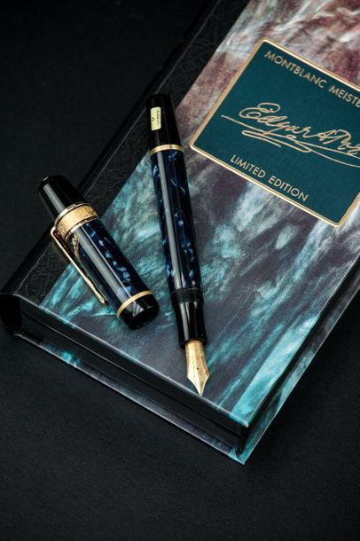 MONTBLANC
Stylo plume modèle 