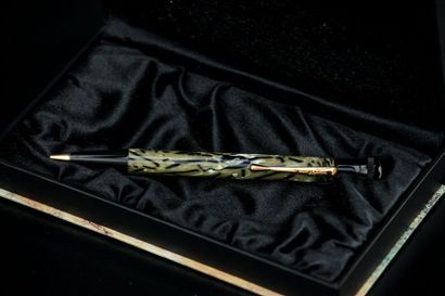 MONTBLANC
Porte-mine modèle 