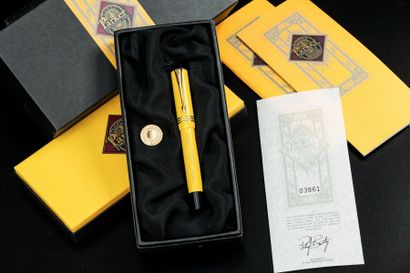 PARKER

Stylo plume modèle 