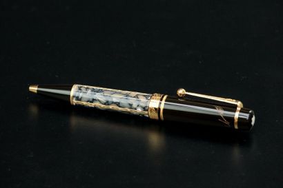 MONTBLANC
Stylo bille modèle 