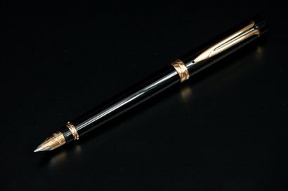 WATERMAN
Stylo plume en résine noire, les...