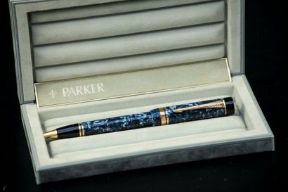 PARKER
Stylo plume modèle 