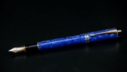 PARKER
Stylo plume modèle 