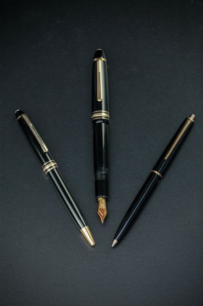 MONTBLANC
Ensemble comprenant un stylo bille...
