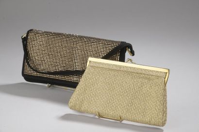 Pochette de soirée en nubuck noir agrémenté...