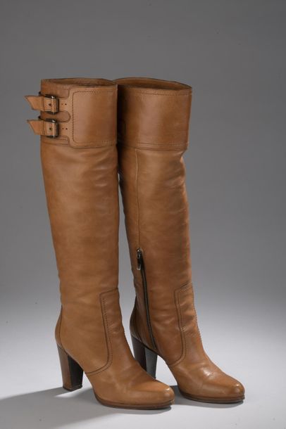 BARBARA BUI
Paire de bottes à talon en cuir...
